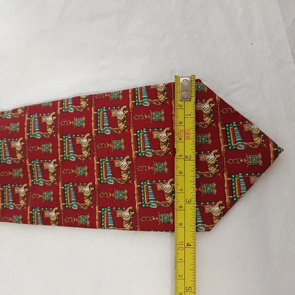 Ferragamo luxury men's silk tiger tie